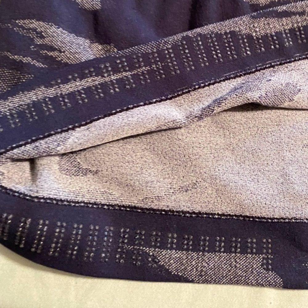 ATHLETA Speedlight Camo Racerback Seamless Tank Top Nylon Blue Women Size Large - Picture 6 of 10